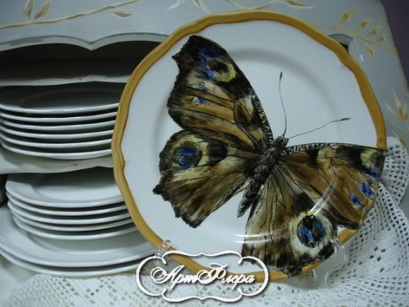 Тарелка 28 см, из коллекции "Бабочки на стене" № 3 , 3000 рублей