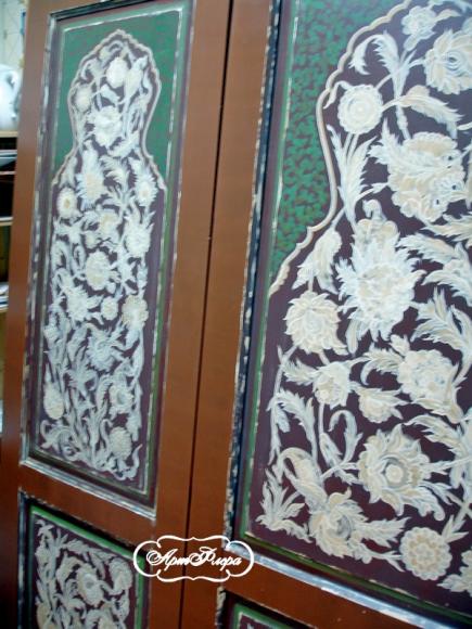 Дверь в восточном стиле "Арабеска" коричневая,фрагмент