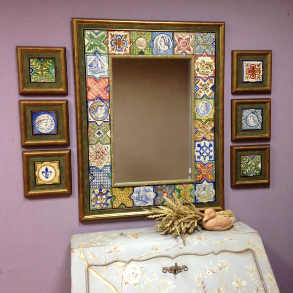 Зеркало и панно " Вспоминая Италию" 70 х 90 см.  Надглазурная роспись на керамической плитке.
